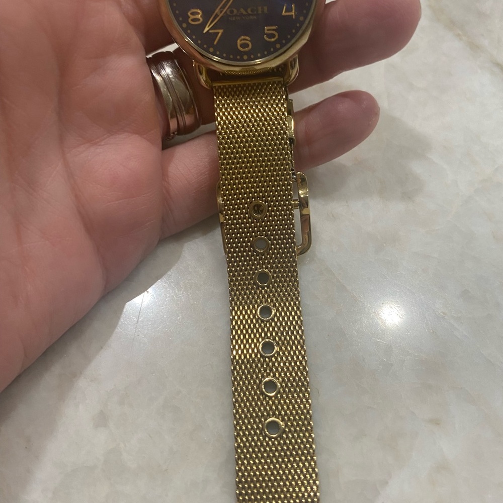 Coach watch - Picture 3 of 6